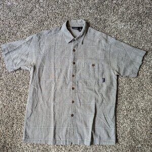 Patagonia Light Weight Button Down Short Sleeve (M)